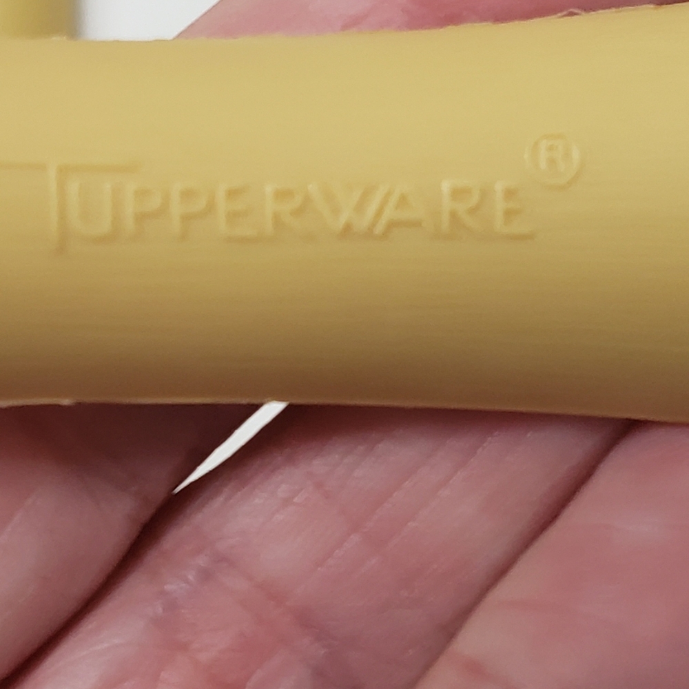 Vintage Tupperware Salad Prongs - Picture 3 of 6